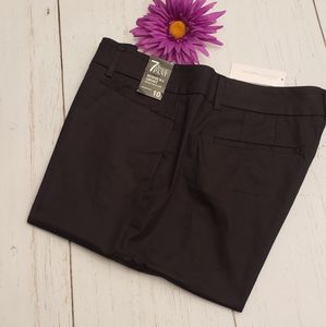 7th Avenue Bermuda Stretch Shorts Size 10